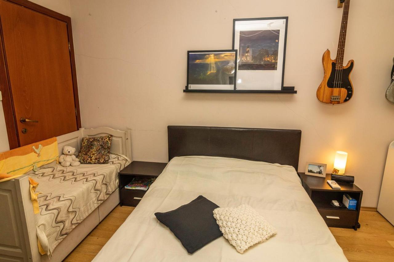 Appartement Tsar Guitar Aprt / Metro Station à Sofia Extérieur photo